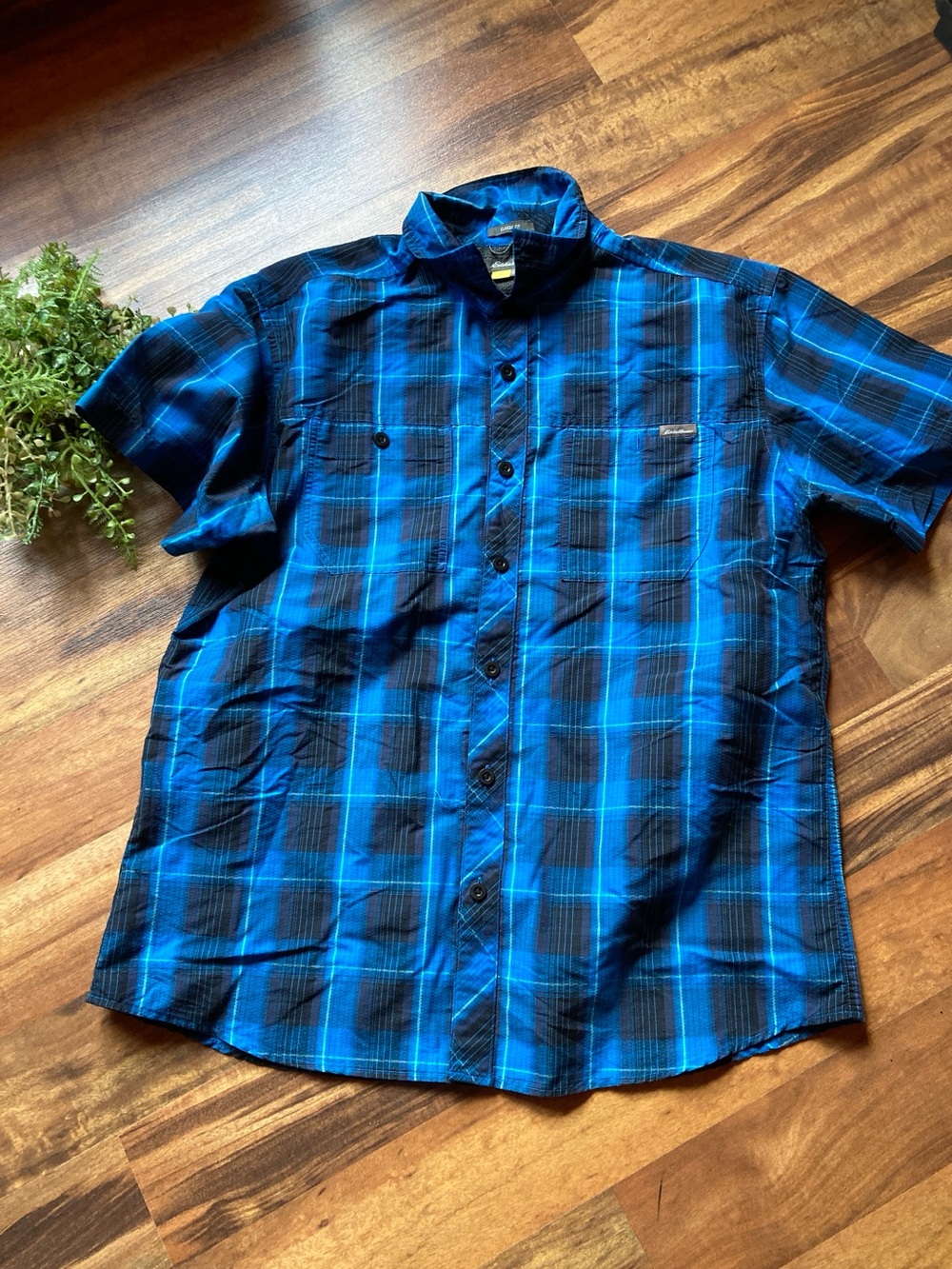 Eddie Bauer Large short sleeve blue plaid shirt